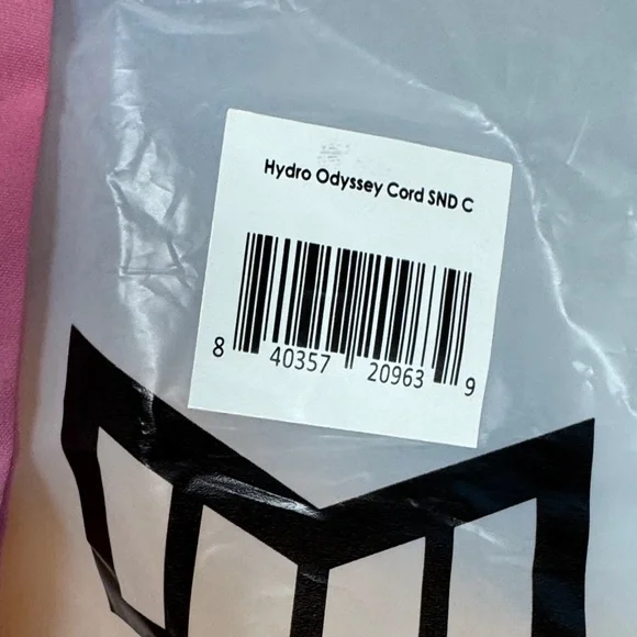 Melin Classic “Dylan Efron” Cream Corduroy Hat with Cinch Bag - Picture 3 of 15